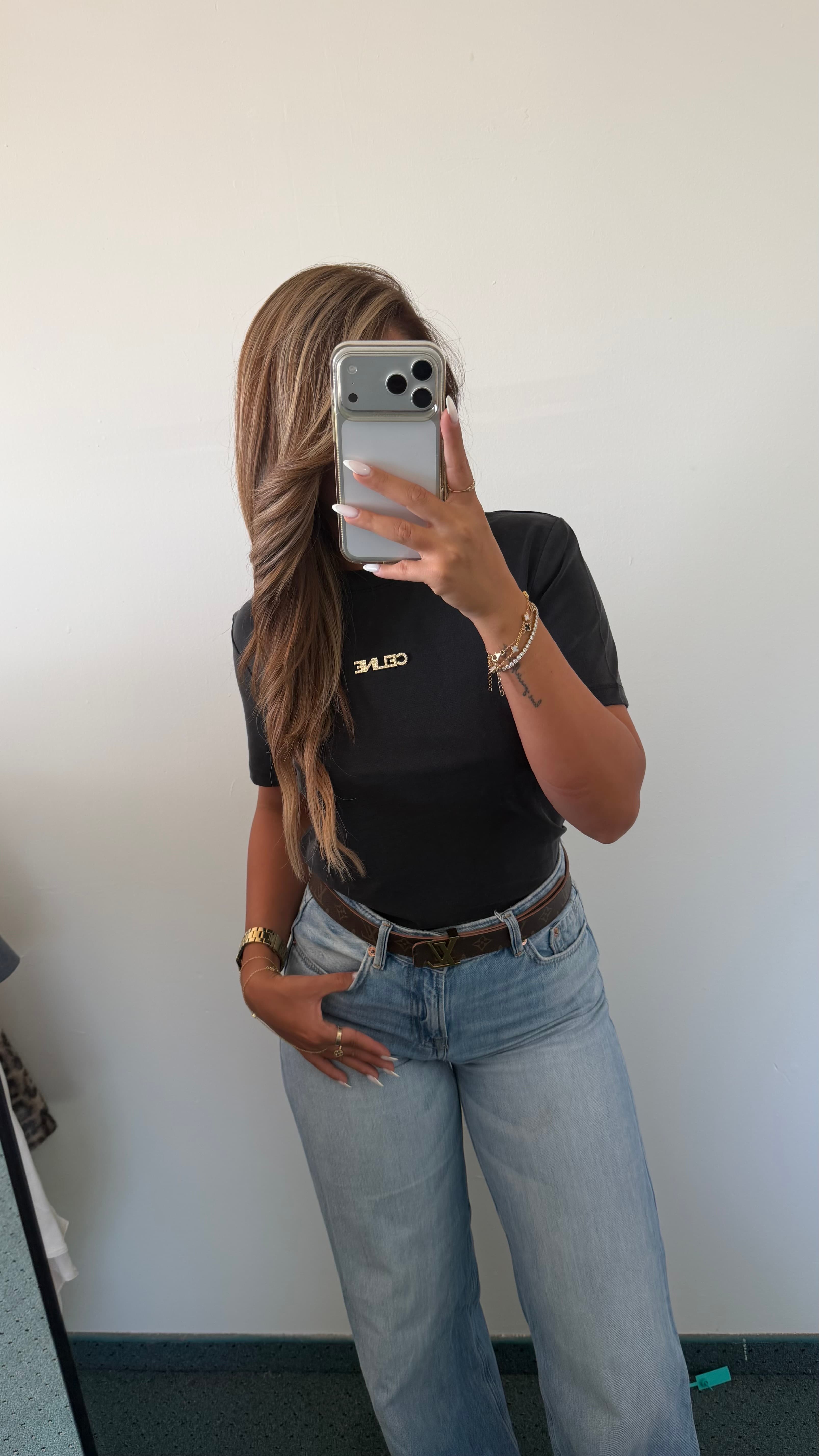 חולצת CELINE שחורה